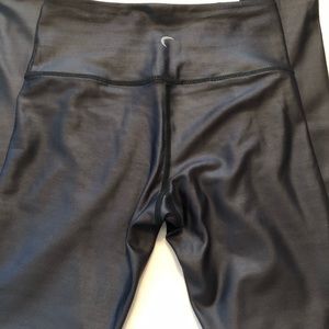 Zyia Black Metallic LNT Hi-rise 7/8 24” leggings